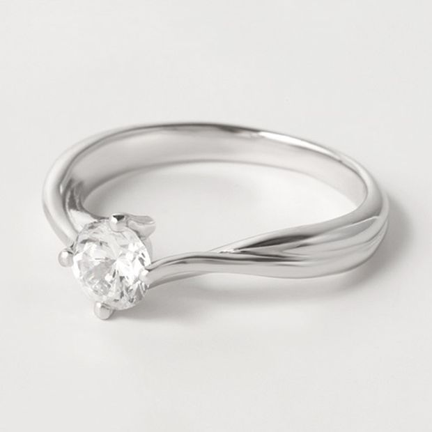 【VENUS TEARS(ヴィーナスティアーズ)】0.5ctダイヤ込み価格｜【P545-05】