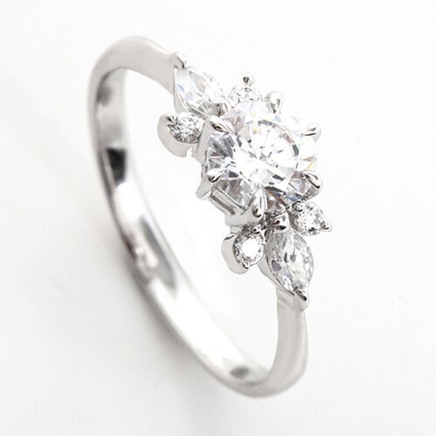 【VENUS TEARS(ヴィーナスティアーズ)】0.5ctダイヤ込み価格|【P521-05】