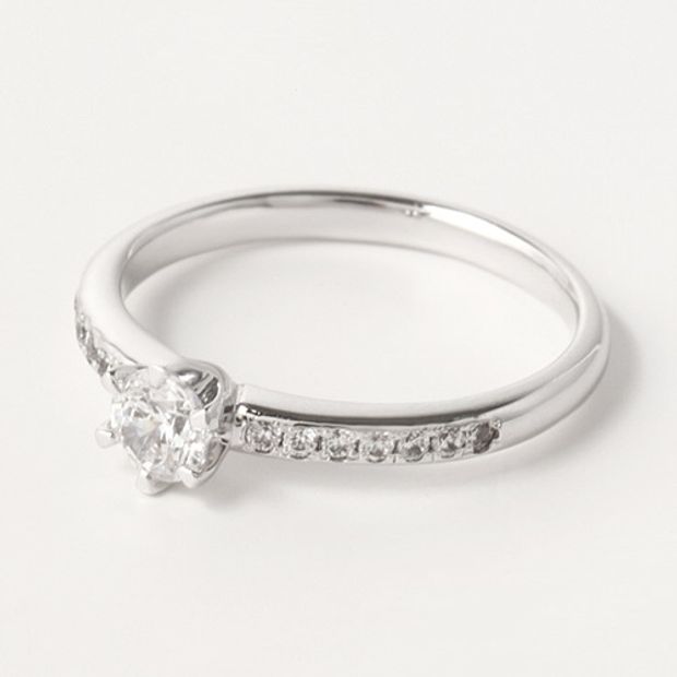 【VENUS TEARS(ヴィーナスティアーズ)】0.3ctダイヤ込み価格｜【SSE4-03】