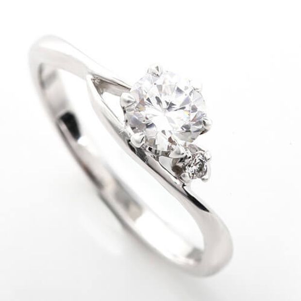 【VENUS TEARS(ヴィーナスティアーズ)】0.5ctダイヤ込み価格｜【FW15-05】