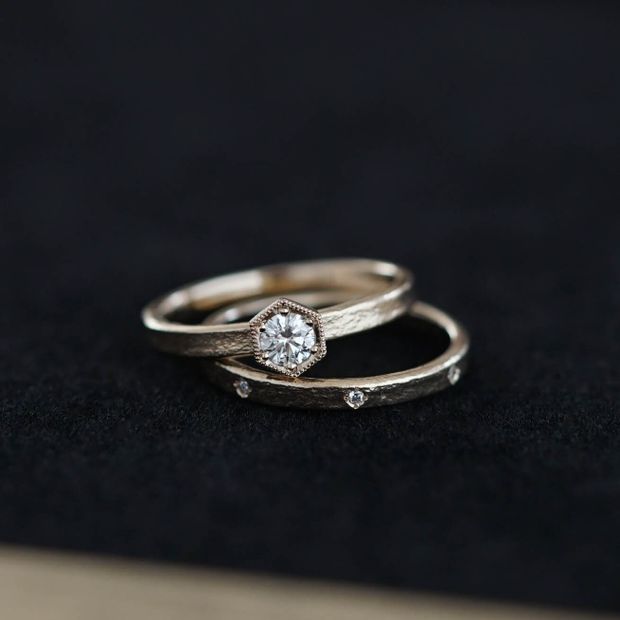 【TROA(トロア)】six‐シックス