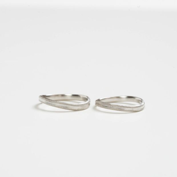 【TROA(トロア)】水面