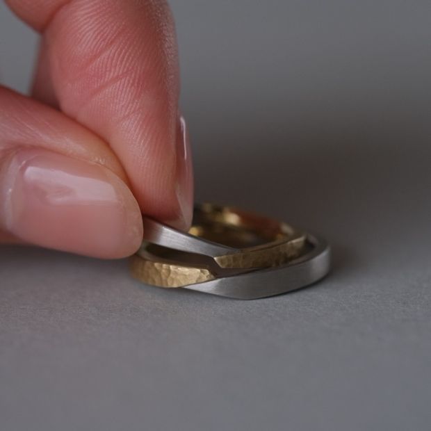 【TROA(トロア)】Hug‐ハグ