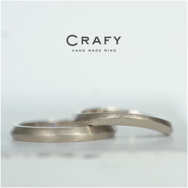 【CRAFY(クラフィ)】【ふたりで手作り】ウェーブ&times;ストレート そろばん型のナチュラル結婚指輪 
