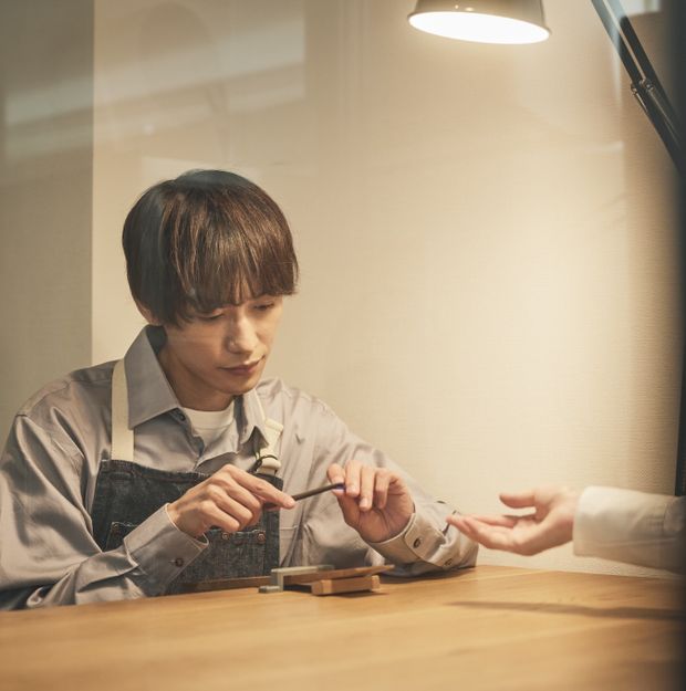 【CRAFY(クラフィ)】【サプライズで作る】内側に込めるメッセージ 手作り婚約指輪