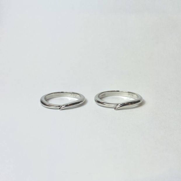 【Smith(工房スミス)】猫のしっぽをデザインした結婚指輪