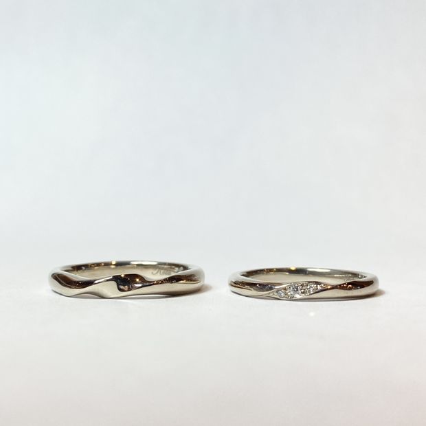 【Smith(工房スミス)】【隠れ家工房でつくる】曲線美にぬくもりを残す、彫金工法のメビウスリング360