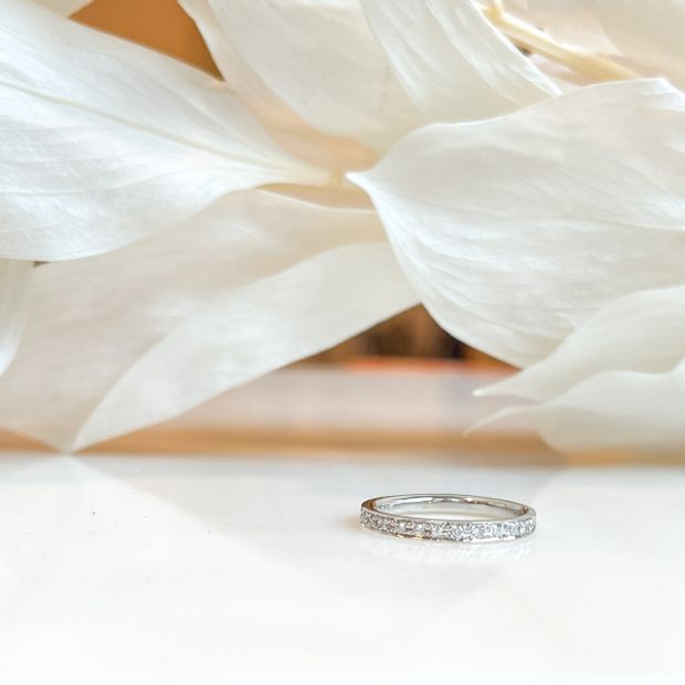 【Smith(工房スミス)】【隠れ家工房でつくる】どこから見てもダイヤが輝くハーフエタニティリング