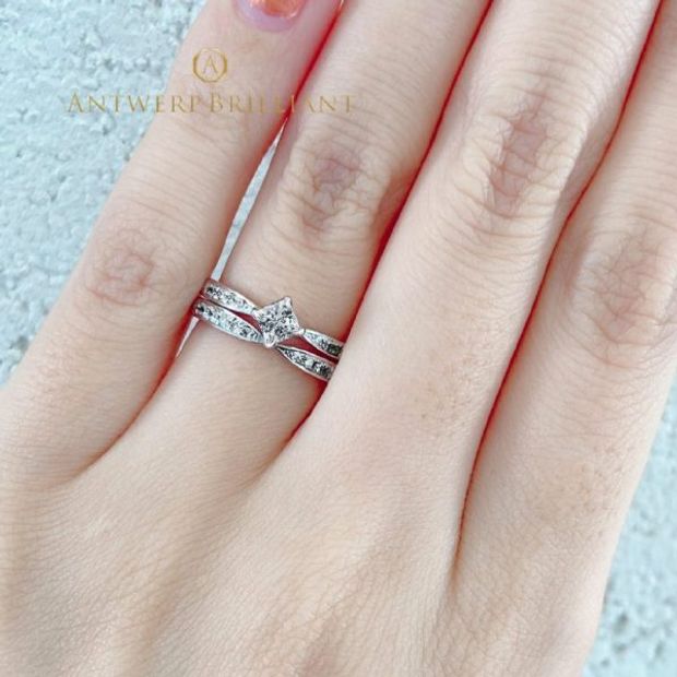 【BRIDGE ANTWERP BRILLIANT GALLERY(ブリッジ・アントワープ・ブリリアント・ギャラリー)】ワンランク上の輝きが楽しめるプリンセスカットダイヤモンドリング　Sirius（シリウス）