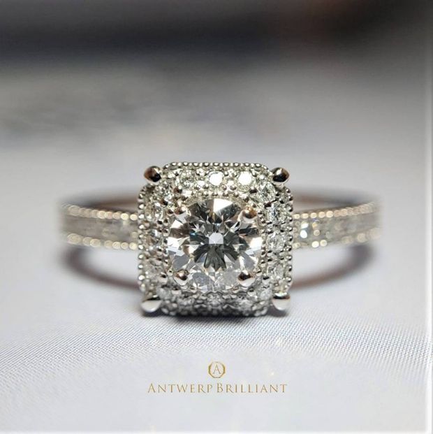 【BRIDGE ANTWERP BRILLIANT GALLERY(ブリッジ・アントワープ・ブリリアント・ギャラリー)】ミルグレインがオシャレなダイヤモンドヘイローリングBruges