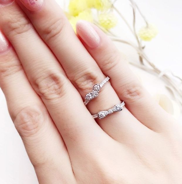 【BRIDGE ANTWERP BRILLIANT GALLERY(ブリッジ・アントワープ・ブリリアント・ギャラリー)】ハートモチーフのオシャレで可愛いハーフエタニティリングLove 恋ラブ