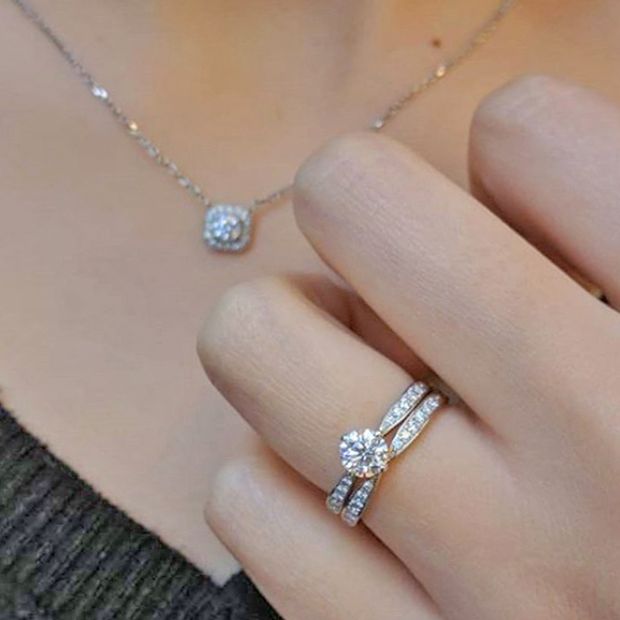 【BRIDGE ANTWERP BRILLIANT GALLERY(ブリッジ・アントワープ・ブリリアント・ギャラリー)】&rdquo;Sirius&rdquo; 4 claws collet Diamond side line Ring Set &rdquo;シリウス&rdquo; 4クローズ コレット ダイヤモンド サイドライン リング セット