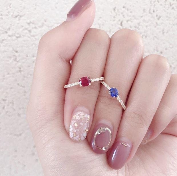 【BRIDGE ANTWERP BRILLIANT GALLERY(ブリッジ・アントワープ・ブリリアント・ギャラリー)】美しい【 ロイヤルブルー 】サファイヤ　ダイヤモンドライン婚約指輪