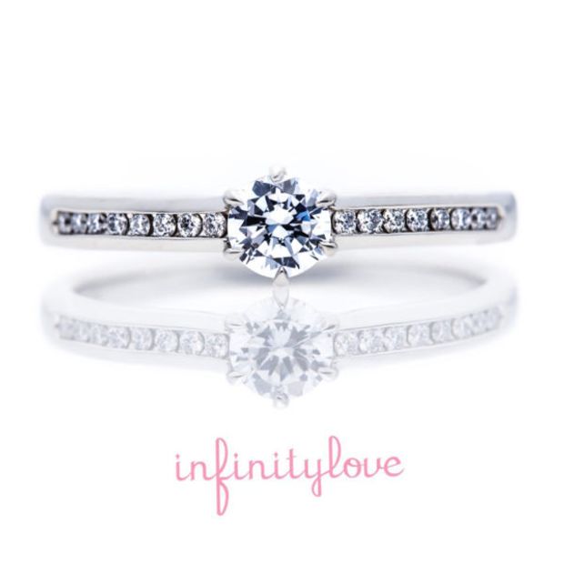 【BRIDGE ANTWERP BRILLIANT GALLERY(ブリッジ・アントワープ・ブリリアント・ギャラリー)】シンプルなチャンネルセッティングのストレートプラチナハーフエタニティリングJoin