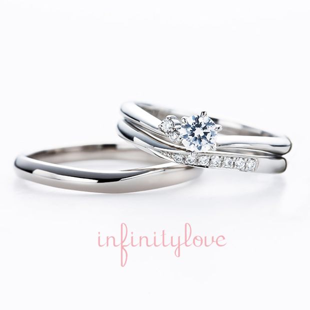 【BRIDGE ANTWERP BRILLIANT GALLERY(ブリッジ・アントワープ・ブリリアント・ギャラリー)】アシンメトリーなVラインがオシャレで可愛いMoon 月　ムーン