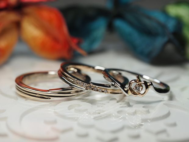 【Antille(アンティール)】【AUROA】＜マリッジ＞ブラック＆ローズ／プラチナ＆ピンクゴールド　＜エンゲージ＞プラチナ＆ピンクゴールド