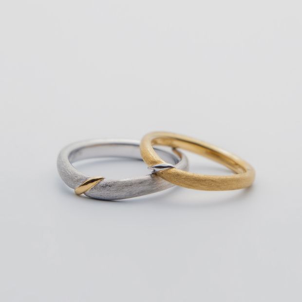 【鶴(mikoto)】【20MA-042】2人の絆を結ぶように結び目の入ったS字カーブのコンビの結婚指輪