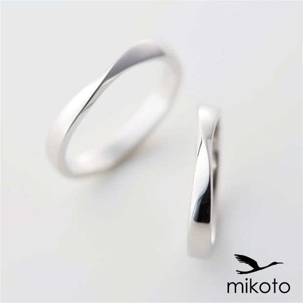 【鶴(mikoto)】【18MA-010】メビウスデザインのプラチナの結婚指輪