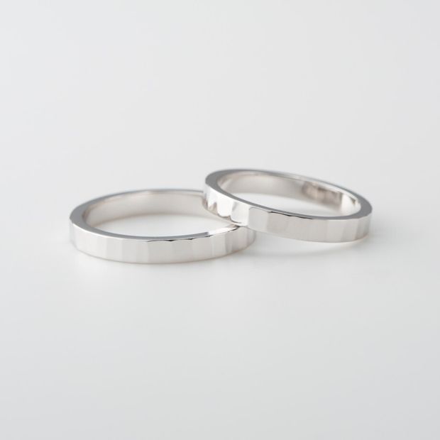 【鶴(mikoto)】【18TE-010】金鎚で打ちつけた大判の鎚目がかっこいい結婚指輪