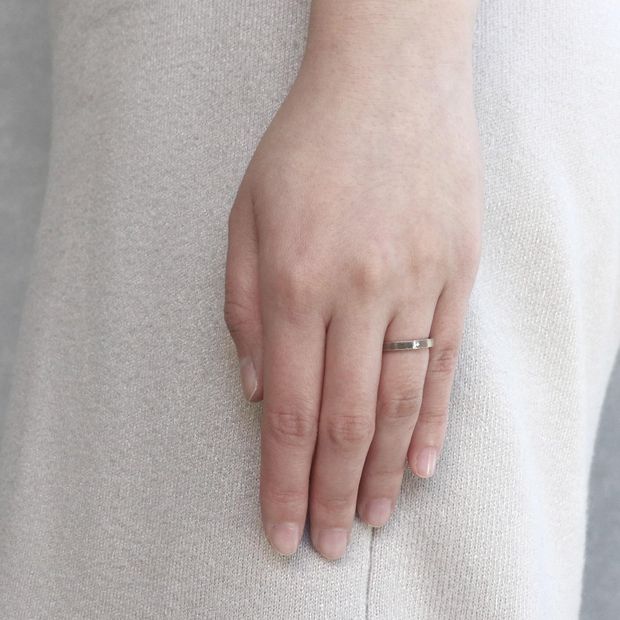 【鶴(mikoto)】【18TE-001a】ミルグレインと彫りを合わせた職人の技が魅せる結婚指輪