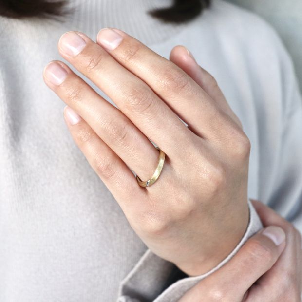 【鶴(mikoto)】【20MA-042】2人の絆を結ぶように結び目の入ったS字カーブのコンビの結婚指輪