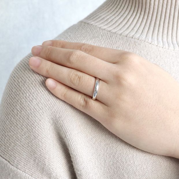 【鶴(mikoto)】【18MA-004】シンプルだからこそ細部のフォルムにこだわった甲丸の結婚指輪