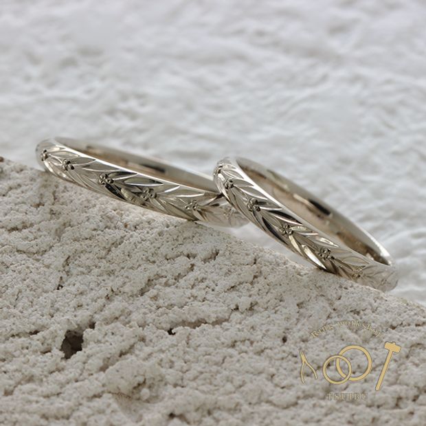 【ついぶ工房】【二人の想いが詰まった手作り結婚指輪】K18ホワイトゴールド・甲丸型・手彫り・鏡面仕上げ