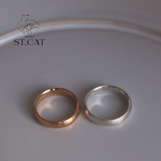 【atelier ST, CAT(アトリエ エスティーキャット)】シンプルさを追求を追求し厚みを持たせたデザイン【オーダー結婚指輪】Breuer