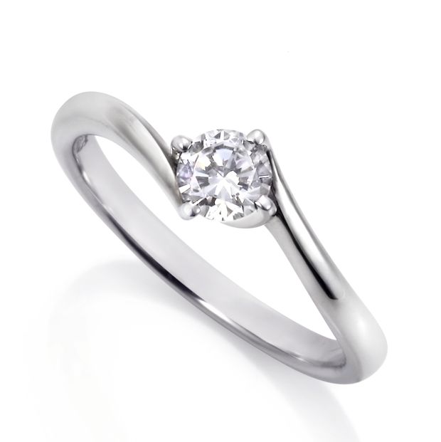 【DIAMOND DOT LAB(ダイアモンド ドット ラボ)】hibiki【ひびき】のエンゲージジリング(婚約指輪)。