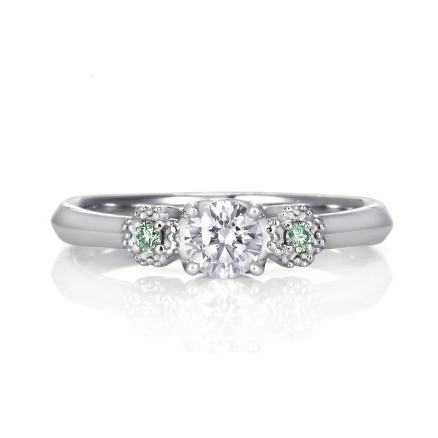 【DIAMOND DOT LAB(ダイアモンド ドット ラボ)】七ノ幸【四つ葉】エンゲージリング/幸せの 四つ葉のクローバーをイメージしたデザインです。(グリーンダイヤ使用)