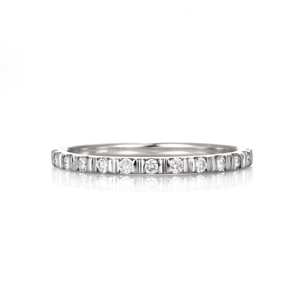 【DIAMOND DOT LAB(ダイアモンド ドット ラボ)】6MR-W-1　マリッジリング・エンゲージリング/ 縦レール留めハーフエタニティリング