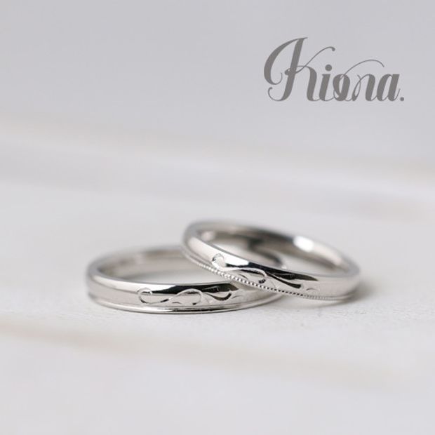 【atelier Kiona(アトリエキオナ)】【オーダーメイド】光の加減でデザインが変わるのでシンプルだけどワンポイント！