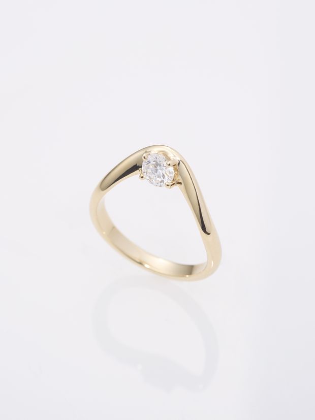 【ENEY(エネイ)】DROP CURVE 0.3CT ROUND K18YG RING