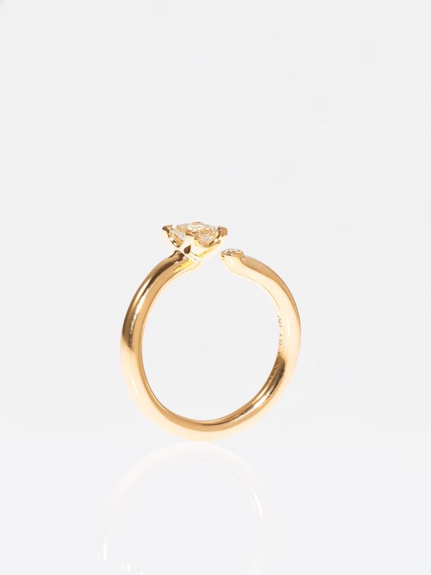 【ENEY(エネイ)】TWO K18YG PRINCESS/MELEE RING