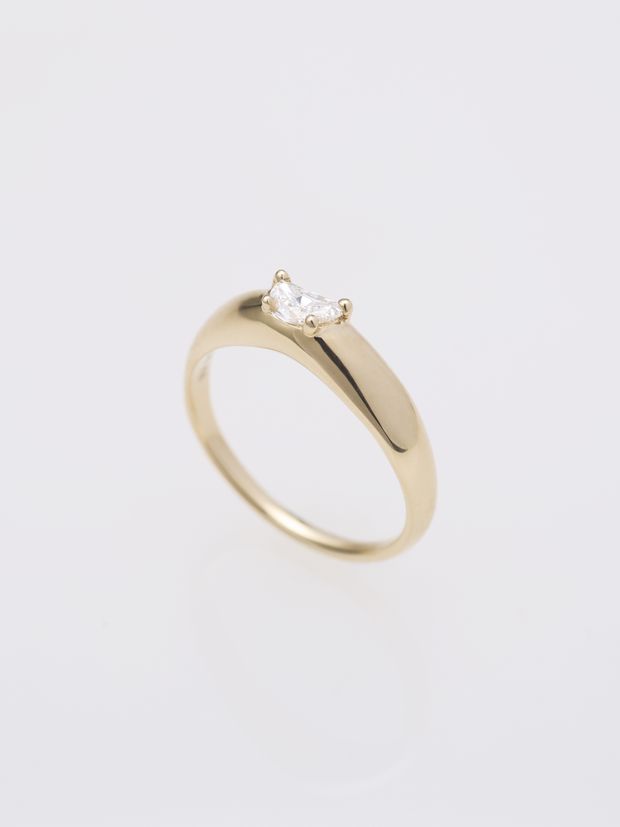 【ENEY(エネイ)】DROP STRAIGHT 0.2CT HALF MOON DIAMOND K18YG RING