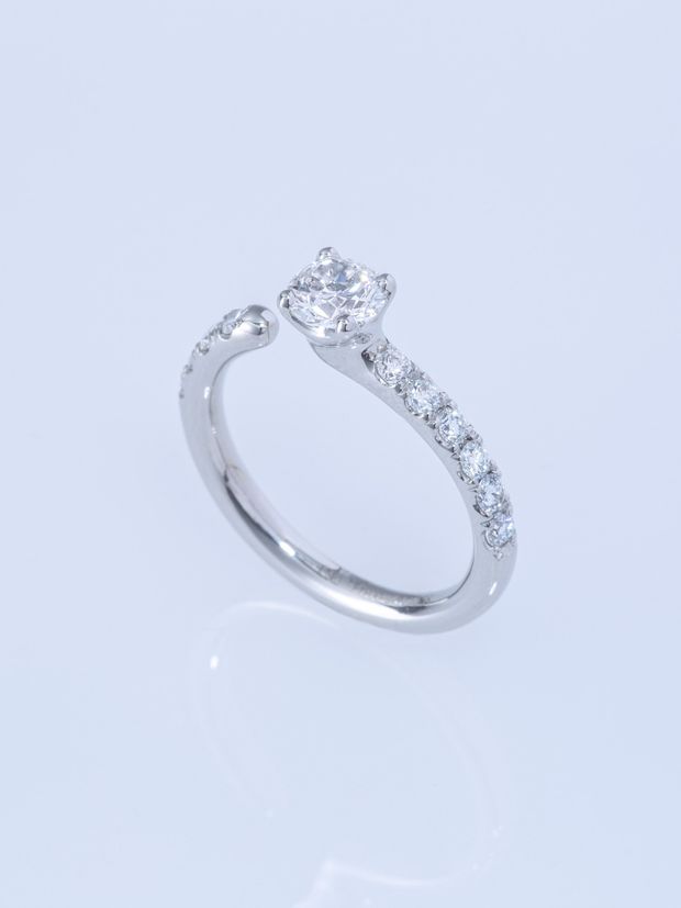 【ENEY(エネイ)】ONE PT900 ROUND 0.5CT HALF ETERNITY RING