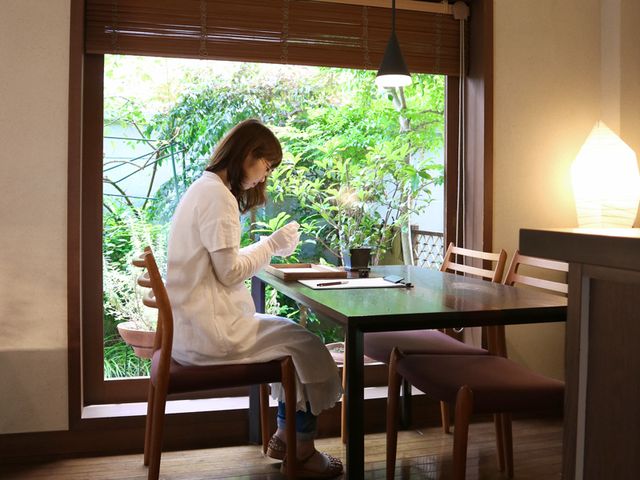 入倉康ジュエリー工房について