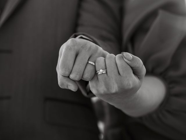 【50年保証】長い時間を共にする宝物となるブライダルリング。ジュエルセブン ブライダルでは安心のアフターサービスでリングを50年間保証いたします。サイズ直し（またはサイズ交換）・新品仕上げ・メレダイヤの石落ち修理が無料となり各ブランドの保証にプラスする形でアフターサービスをサポート。全ブランドのブライダルリングにに適用となりますがサービスの回数や条件はデザインにより異なるため店頭にてご確認ください。