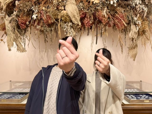 【ビジュピコ鳥取店】記念の婚約指輪と結婚指輪！大事に着けます！