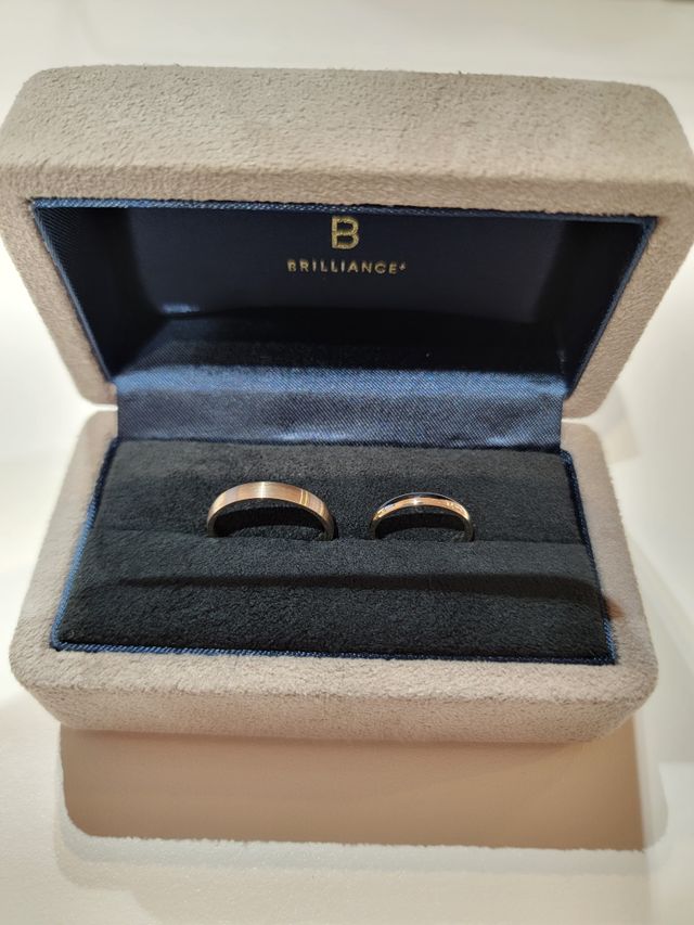 店舗に受け取りに来た時に撮影。