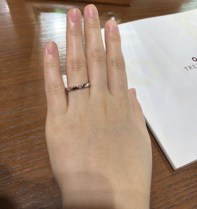 シンプルな一粒ダイヤの指輪