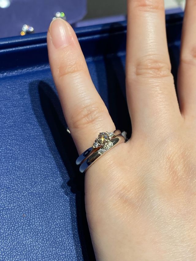 婚約ブーケロココ＋結婚アノリューダイヤ3石の重ね付け♪