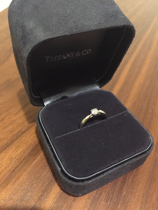 専用ケースに入れて、大切に保管しています。