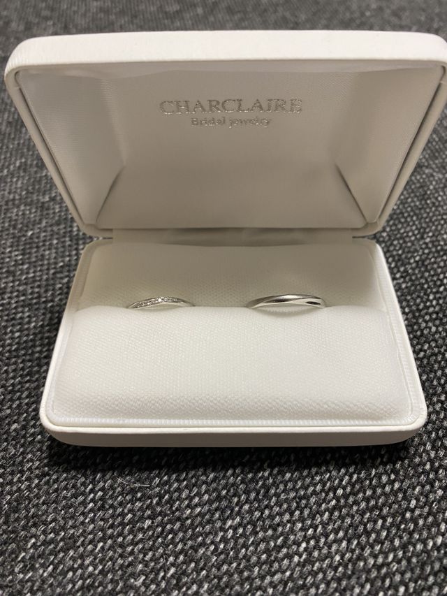 オリジナルブランドでお互いに好きなデザインを選びました。