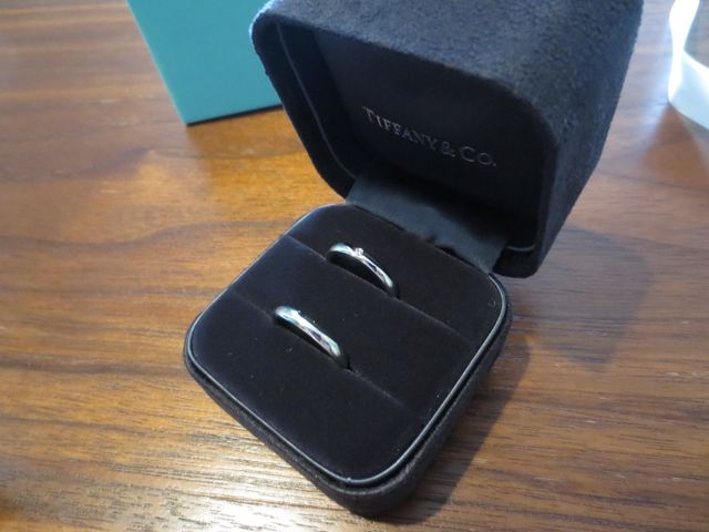 同じデザインで、新婦のみダイヤ入りです。