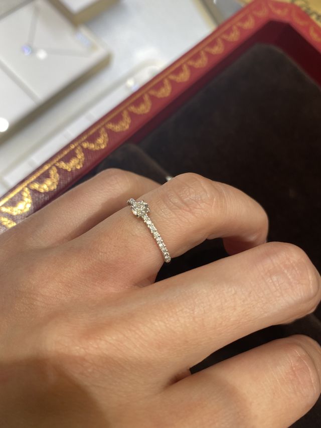 さりげない一粒ダイヤ