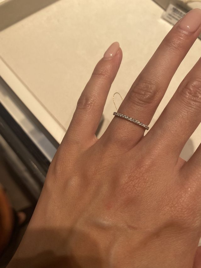 細身のフルエタニティ