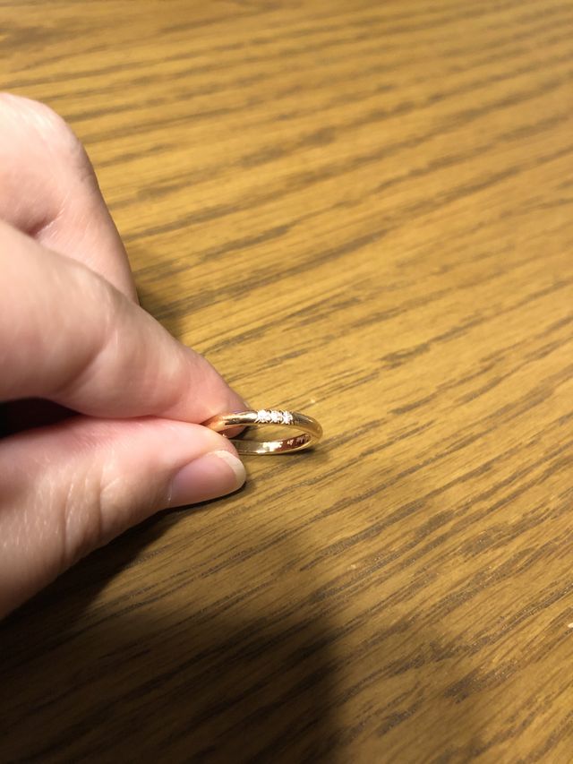 指輪のみの前からみた写真です。