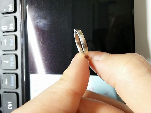 ピンクゴールドとプラチナが重なっています