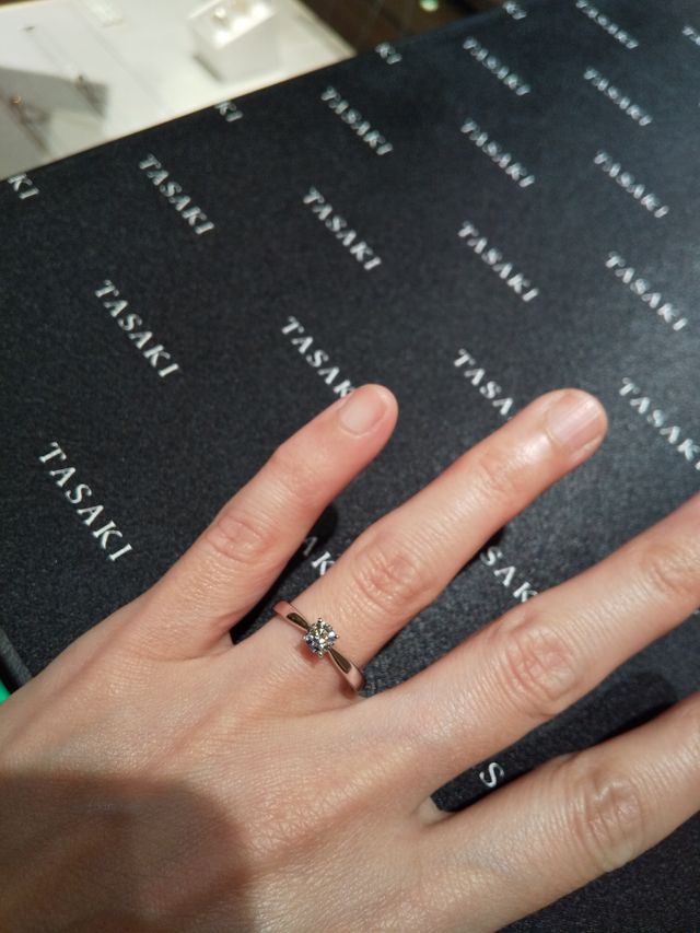 店頭で試着した際の画像です